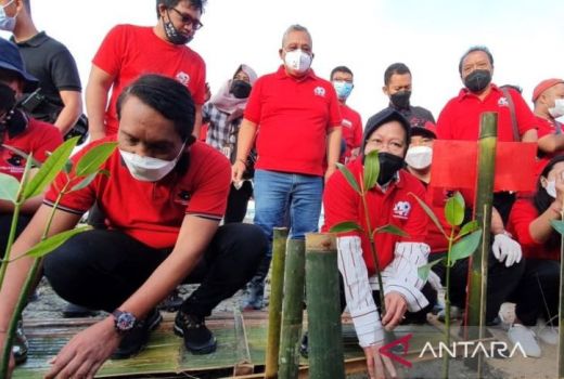 PDIP Selamatkan Bumi di Bali Diikuti Menteri Risma, Kok Bisa? - GenPI.co BALI
