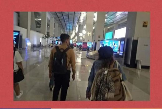Buntut Bisnis Ilegal, Imigrasi Singarja Bali Usir Bule Belanda - GenPI.co BALI