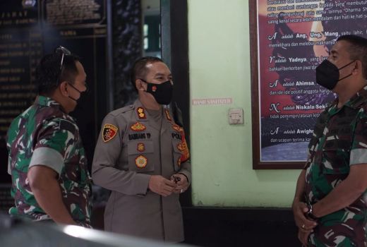 Dua Komandan TNI dan Polri Bertemu di Denpasar Bali, Ada Apa? - GenPI.co BALI