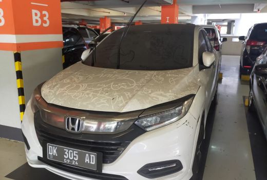 Mobil HR-V Setahun Ditinggal di Bandara Bali, Tarifnya Rp50 Juta - GenPI.co BALI