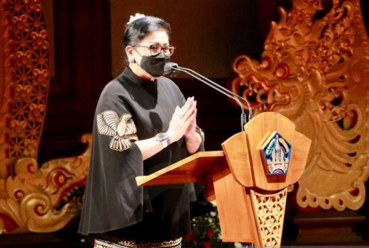 IKM Raih Rp1,5 M, Putri Koster: Pengusaha Bali Jangan Cengeng - GenPI.co BALI