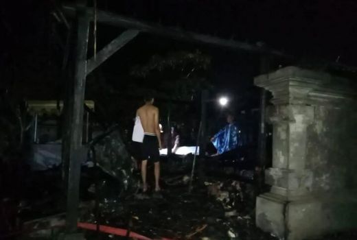 Mayat Beserta Bale Gede Tabanan Bali Kebakaran, Kerugiannya? - GenPI.co BALI
