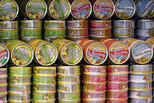 Cek Fakta Makanan Kaleng Thailand Bisa Sebarkan HIV dan AIDS - GenPI.co BALI