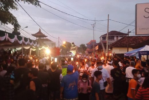 Polda Bali Beri Pengumuman Penting Saat Pawai Ogoh-Ogoh, Jangan Minum Miras - GenPI.co BALI