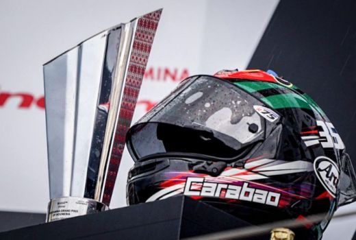 Piala MotoGP Mandalika, Menparekraf Uno Sanjung Pengrajin Bali - GenPI.co BALI