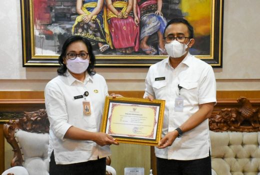 Wali Kota Denpasar Bali Berat Lepas Kadiskes Sri Armini, Kenapa? - GenPI.co BALI