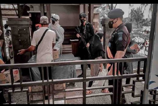 Pasukan Brimob Polda Bali Turun Gunung ke Gilimanuk, Ada Apa? - GenPI.co BALI