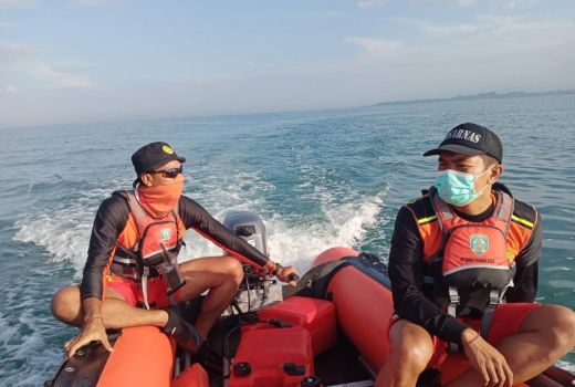 Pantai Batu Bolong Bali Hilangkan Turis Surabaya, Aksi Basarnas? - GenPI.co BALI