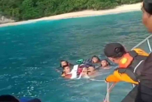 Pantai Kelingking Nyaris Embat Bule Italia, Aksi Basarnas Bali? - GenPI.co BALI