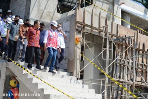 Menhub Cek Proyek Pelabuhan Sanur Bali, Koster Minta Jokowi Ini - GenPI.co BALI