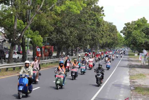 Efek Ribuan Pencinta Vespa Sambangi Bali, Indonesia Mirip Inggris - GenPI.co BALI