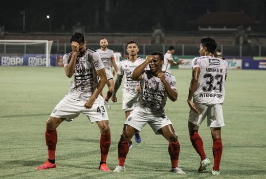 Piala Presiden: Eber Bessa Absen, Ini 4 Pengganti di Bali United - GenPI.co BALI
