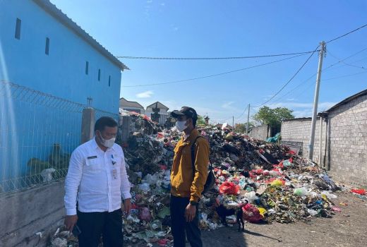 Denpasar Bali Kerepotan Sampah, Sekda Wiradana Turun Gunung - GenPI.co BALI