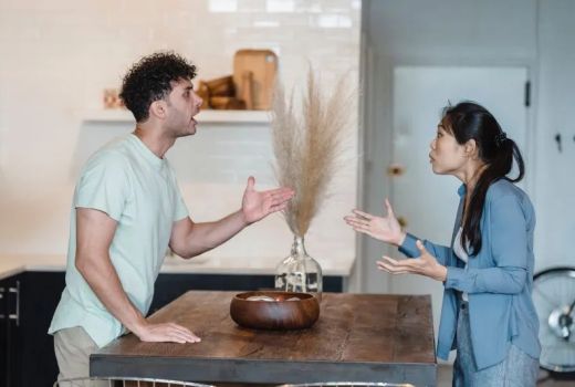 Tak Bersyukur? 3 Zodiak Suka Mengeluh Soal Kehidupan Meski Sukses - GenPI.co BALI