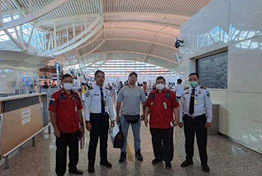 Bule Polandia Dideportasi Imigrasi Bali Imbas Skimming, Aksinya? - GenPI.co BALI