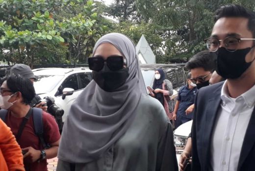 Bertemu di Sidang Cerai, Ini 5 Pernyataan Nathalie Soal Sule - GenPI.co BALI