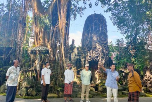 Jalan Ubud Gianyar Bali Ganti Nama Pelukis Asing, Alasannya? - GenPI.co BALI