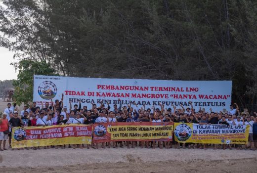 Warga Intaran Sanur Tagih Janji Gubernur Koster Soal Terminal LNG - GenPI.co BALI