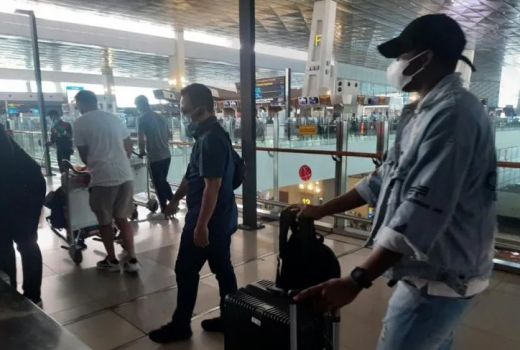 Perdaya Wanita dan Overstay, Bule Nigeria Penipu Diusir dari Bali - GenPI.co BALI