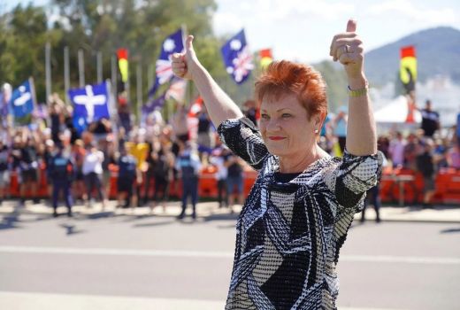 Senator Australia Hina Bali, Puspanegara Minta Netizen Ini - GenPI.co BALI
