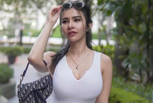 Operasi? Maria Vania Beber Rahasia Tubuh Menggodanya - GenPI.co BALI