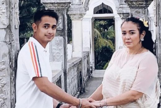 Profil Tokoh Ajun Perwira, Artis Bali yang Nikahi Janda - GenPI.co BALI