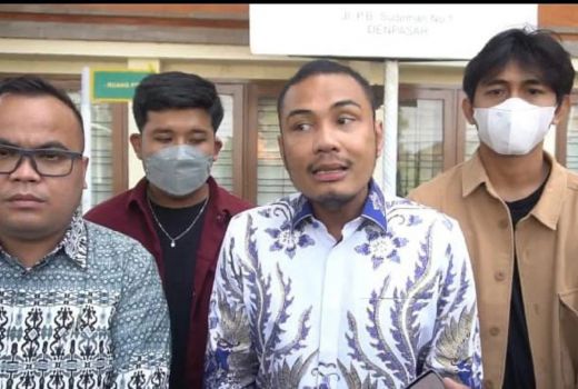 Istri Tilep Uang demi Selingkuhan? Youtuber Parthayana Geram - GenPI.co BALI