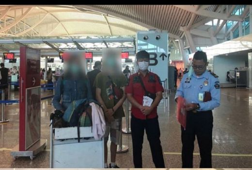 Kedubes Merespons Begini Usai 2 Bule Rusia Terlantar di Bali - GenPI.co BALI