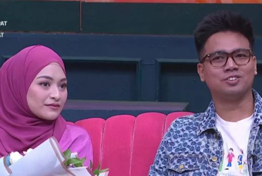 Ada Hubungan? Nathalie Holscher dan Frans Faisal Lakukan Ini - GenPI.co BALI