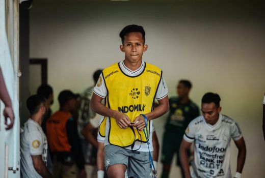 Liga 1: Kena Tekel Horor Rizky Kondisi Pemain Bali United? - GenPI.co BALI