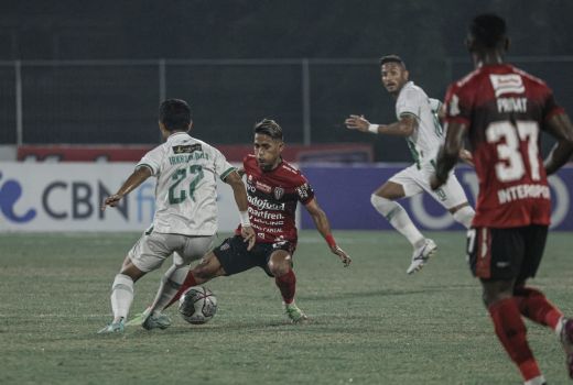 Sidik Saimima Pakai Kruk, Ini Targetnya Bareng Bali United - GenPI.co BALI