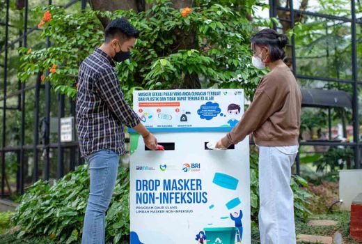 Limbah Masker Butuh 300 Tahun Terurai, BRI Peduli Mengubah Jadi Pot Tanaman - GenPI.co BALI