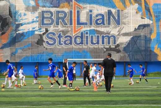 BRImo Future Garuda, BRI Beri Bantuan Pendidikan Bagi 50 Anak Sepak Bola Berbakat - GenPI.co BALI