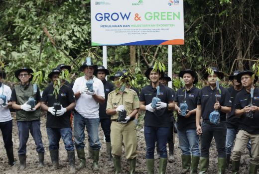 BRI Peduli Grow & Green Salurkan 2.500 Bibit Pohon Durian di Berau Kaltim - GenPI.co BALI