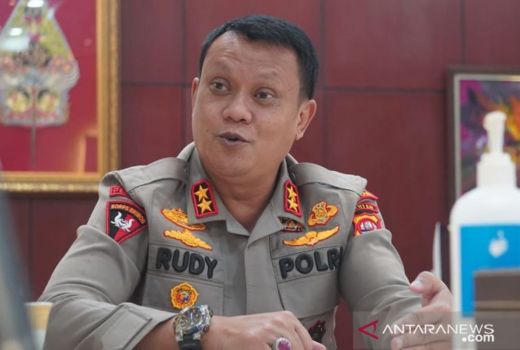 Polisi Banting Mahasiswa, Ancaman Polda Banten Keras - GenPI.co BANTEN