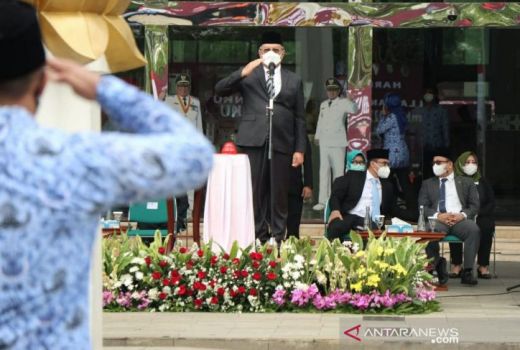 Inilah Sosok Pahlawan Masa Kini di Mata Wali Kota Tangsel - GenPI.co BANTEN