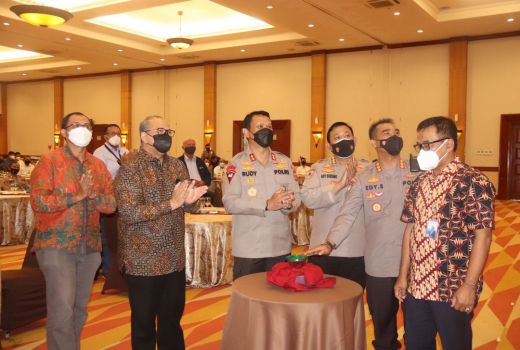 Polda Banten Merilis Aplikasi “Pendekar Banten”, Ini Kelebihannya - GenPI.co BANTEN