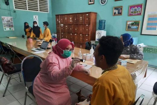 Pantau Prokes dan Kesehatan PTM Tingkat SMP, Dinkes Jemput Bola - GenPI.co BANTEN