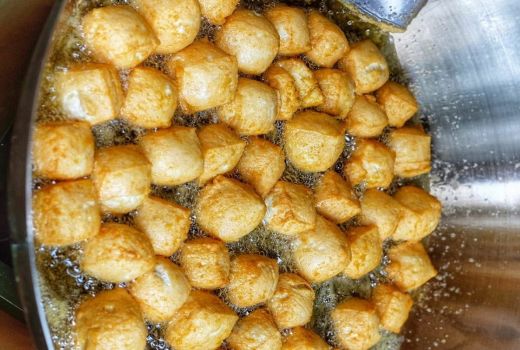 Jumlah Kalori Tahu Goreng Bikin Ngeri! Sehat Nggak, Sih? - GenPI.co BANTEN