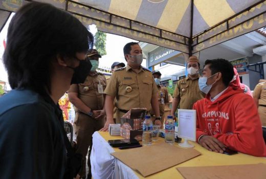 Arief Imbau Warganya Manfaatkan Job Fair Tingkat Kabupaten - GenPI.co BANTEN