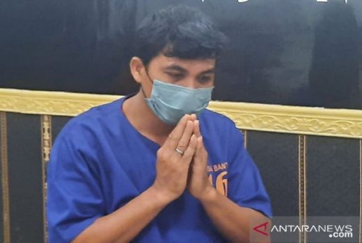 Punya Anak Usia 2 Bulan, Seorang Buruh Menangis Minta Dibebaskan - GenPI.co BANTEN