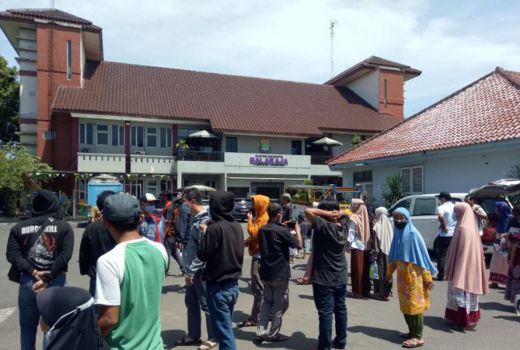 Nah Lho, Warga Desak PT Sinar Logam Indonesia Tutup - GenPI.co BANTEN