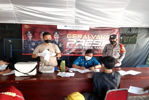 Polsek Panongan Gelar Gerai Vaksin Presisi, Ini Targetnya - GenPI.co BANTEN