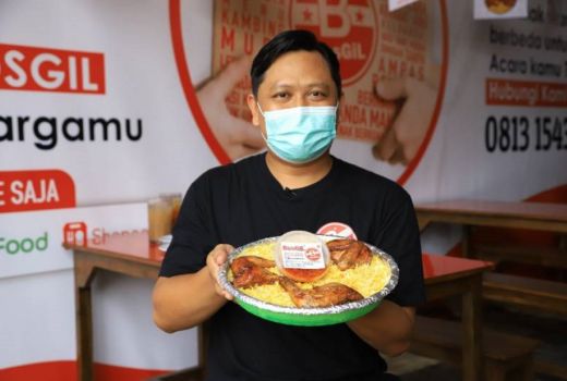Jajal Kenikmatan Nasi Mandhi BosGil, Kelezatan Khas Timur Tengah - GenPI.co BANTEN