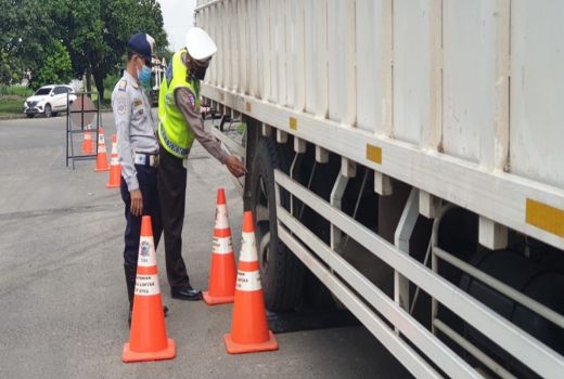 18 Kendaraan ODOL di Kota Serang Diamankan, Polisi Lakukan Ini - GenPI.co BANTEN