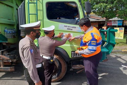 Indonesia Bebas ODOL 2023, Polda Banten Razia Truk di Jalan Tol - GenPI.co BANTEN