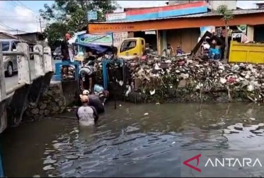Hamdalah, Tumpukan Sampah di Wates Kalimati Telah Diangkat DLHK - GenPI.co BANTEN