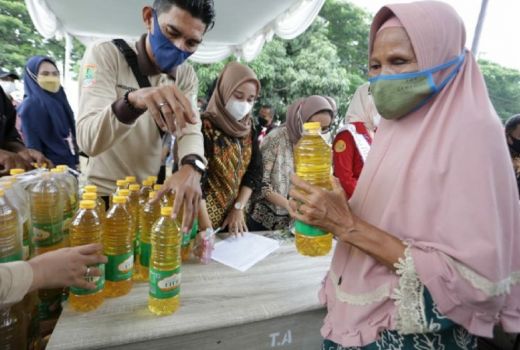 OP Minyak Goreng di Rangkasbitung dan Pandeglang Hari Ini, Simak - GenPI.co BANTEN