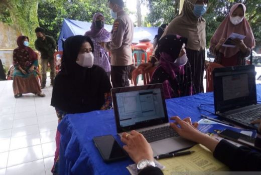 Wah, Begini Cara Walkot Serang Bikin Lansia Nyaman Terima Vaksin - GenPI.co BANTEN