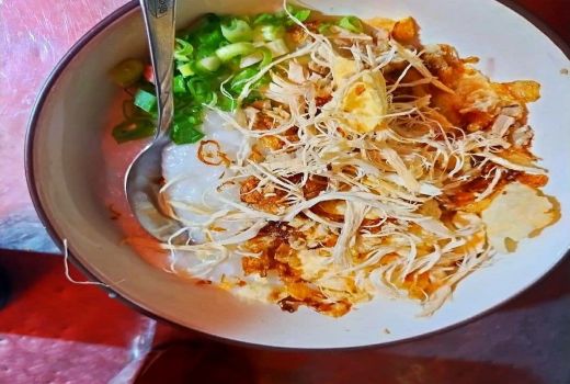 Menjajal Bubur Setan, Kuliner Legendaris Kota Serang Sejak 1963 - GenPI.co BANTEN